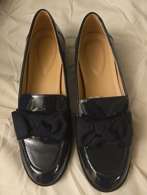 Bandalino Navy Patent Loafers with Bow